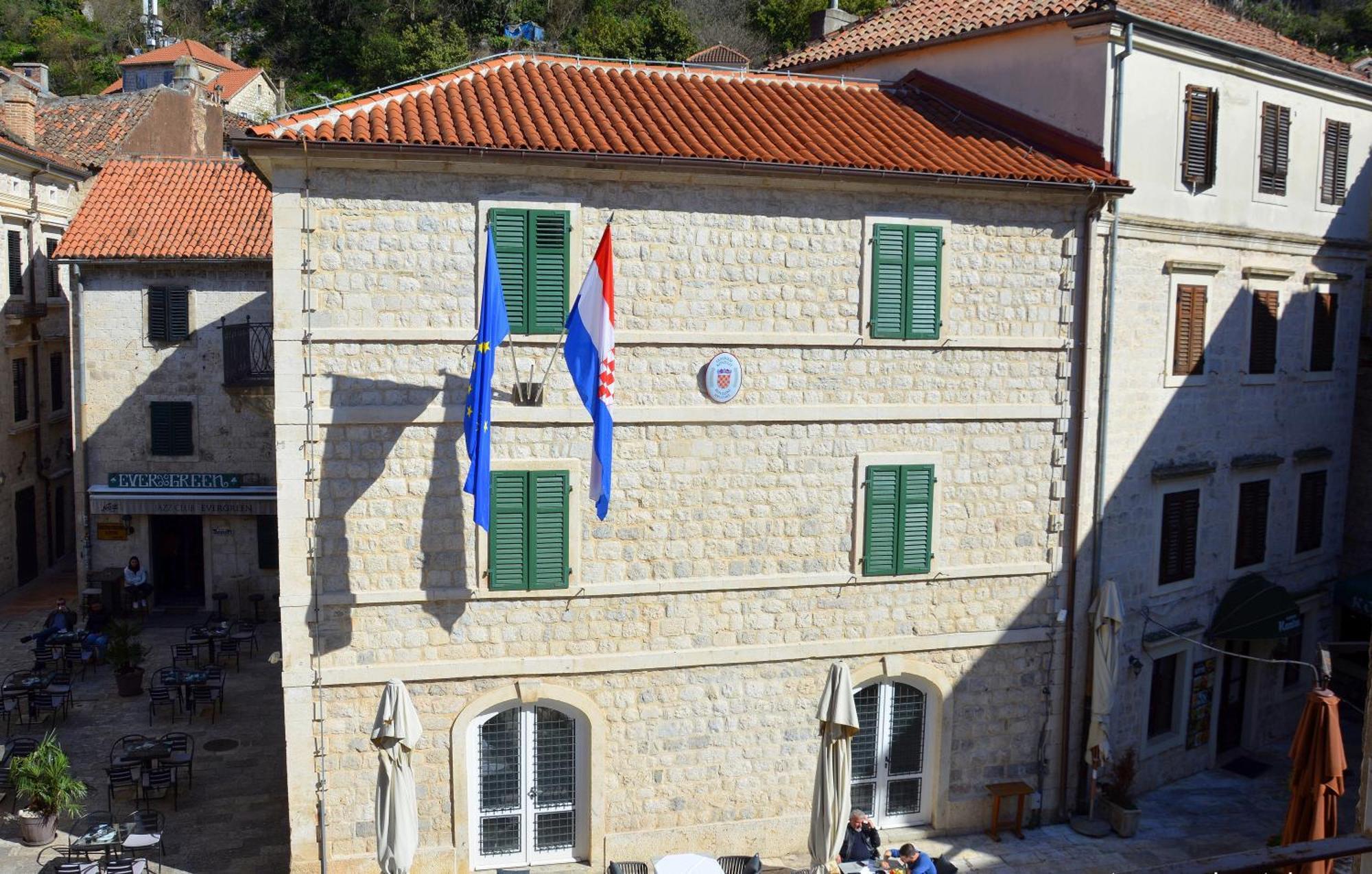 Montenegro Backpackers Home Котор Екстер'єр фото